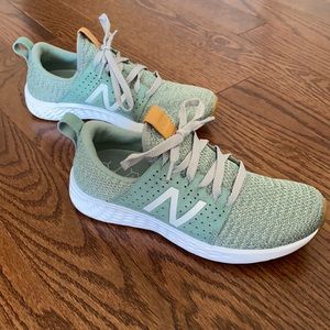 LIKE NEW!! New Balance Fresh Foam Sport Sneakers